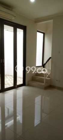 Hunian Elit LB 161m2 Siap Huni Desain Elegan di Bintaro, Tangerang Selatan Hunian Elit LB 161m2 Siap Huni Desain Elegan di Bintaro, Tangerang Selatan