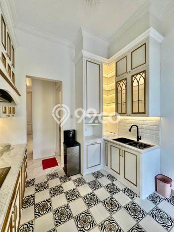 For Sale! Premium House LT 240m2 Desain Elegan di Pondok Indah For Sale! Premium House LT 240m2 Desain Elegan di Pondok Indah