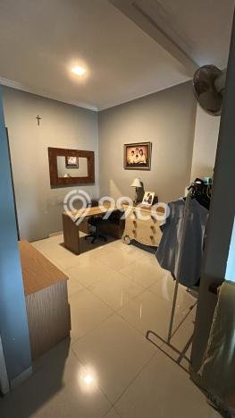 Rumah Modern Minimalis 4 Kamar Siap Huni di Ciputat Rumah Modern Minimalis 4 Kamar Siap Huni di Ciputat
