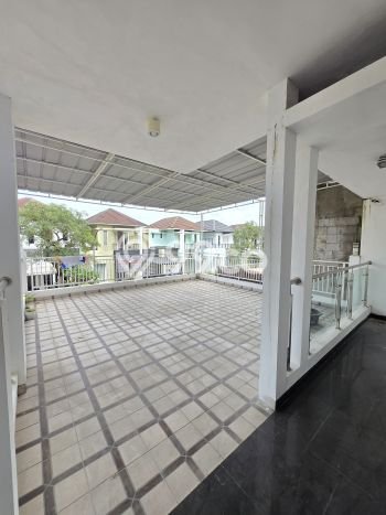 For Sale! Luxury House LT 250m2 Desain Modern di Alam Sutera For Sale! Luxury House LT 250m2 Desain Modern di Alam Sutera