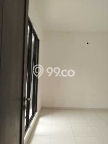 Disewakan! Rumah 3 Kamar Tidur &
2 Kamar Mandi di BSD Graha Raya, Tangerang Disewakan! Rumah 3 Kamar Tidur &
2 Kamar Mandi di BSD Graha Raya, Tangerang