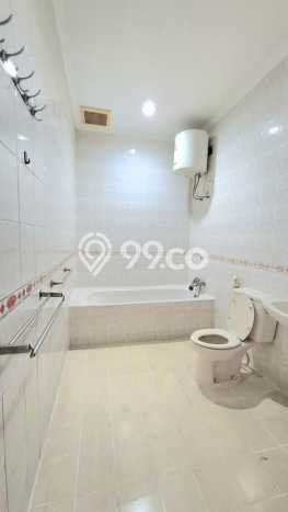 Disewakan! Rumah 4 Kamar Tidur &
3 Kamar Mandi di Bintaro, Tangerang Selatan Disewakan! Rumah 4 Kamar Tidur &
3 Kamar Mandi di Bintaro, Tangerang Selatan