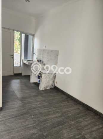 For Sale Rumah 2 Kamar Lokasi Ideal Nyaman dan Strategis di Serpong Utara For Sale Rumah 2 Kamar Lokasi Ideal Nyaman dan Strategis di Serpong Utara
