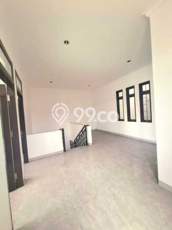 For Sale Rumah 3 Kamar Lokasi Ideal Bagus dan Strategis di Pondok Aren For Sale Rumah 3 Kamar Lokasi Ideal Bagus dan Strategis di Pondok Aren