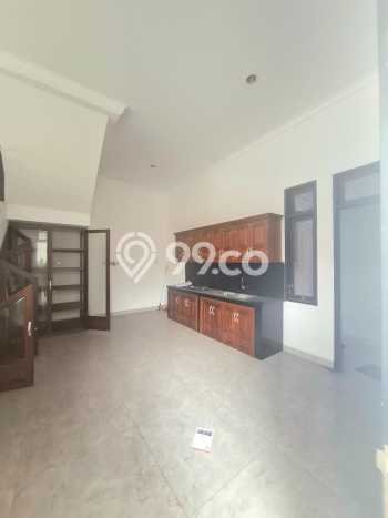 For Sale Rumah 3 Kamar Lokasi Ideal Bagus dan Strategis di Pondok Aren For Sale Rumah 3 Kamar Lokasi Ideal Bagus dan Strategis di Pondok Aren