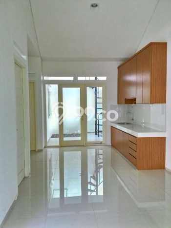 Dijual Hunian Rumah Nyaman 2 KT di Bintaro, Tangerang Selatan Dijual Hunian Rumah Nyaman 2 KT di Bintaro, Tangerang Selatan