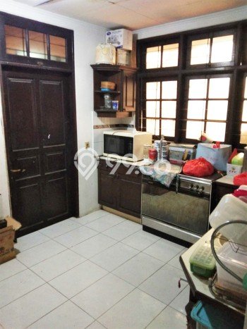 Rumah Mewah LB 700m2 Siap Huni Desain Elegan di Bintaro, Jakarta Selatan Rumah Mewah LB 700m2 Siap Huni Desain Elegan di Bintaro, Jakarta Selatan