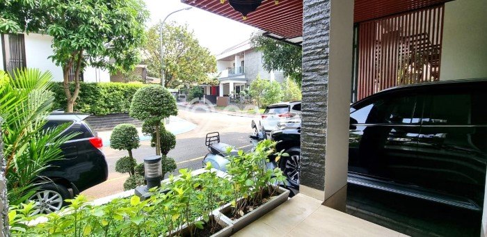 Jual Rumah Luas Megah Dengan View Eksklusif di Graha Raya Bintaro, Tangerang Selatan Jual Rumah Luas Megah Dengan View Eksklusif di Graha Raya Bintaro, Tangerang Selatan