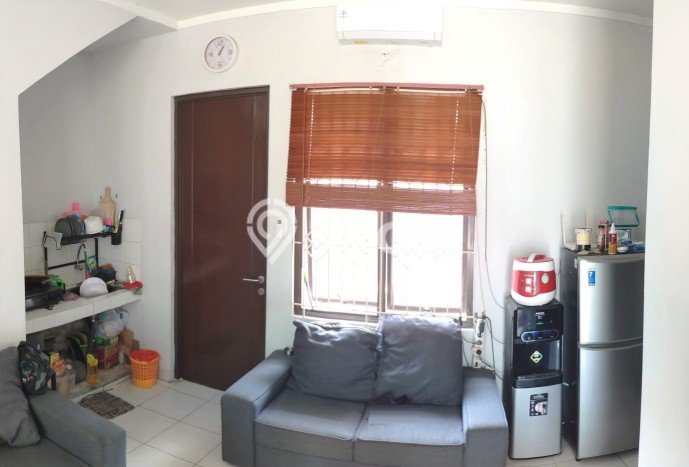 Jual Rumah Minimalis Bagus Punya 2 KT di Serpong Tangerang Selatan SHM Jual Rumah Minimalis Bagus Punya 2 KT di Serpong Tangerang Selatan SHM