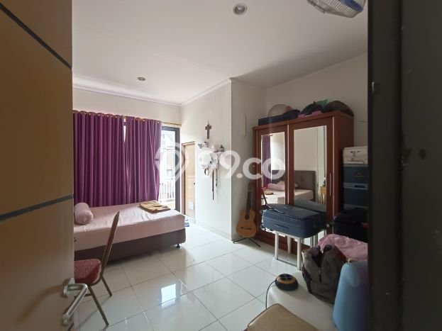 Jual Rumah Luas Megah Dengan View Eksklusif di Bintaro, Tangerang Selatan Jual Rumah Luas Megah Dengan View Eksklusif di Bintaro, Tangerang Selatan