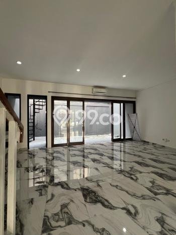 Rumah Elit Modern Siap Huni di Bintaro Tangerang Selatan Rumah Elit Modern Siap Huni di Bintaro Tangerang Selatan