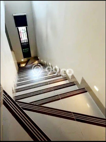 Rumah Modern Cantik 2 KT Bisa Langsung Pindah di BSD Rumah Modern Cantik 2 KT Bisa Langsung Pindah di BSD