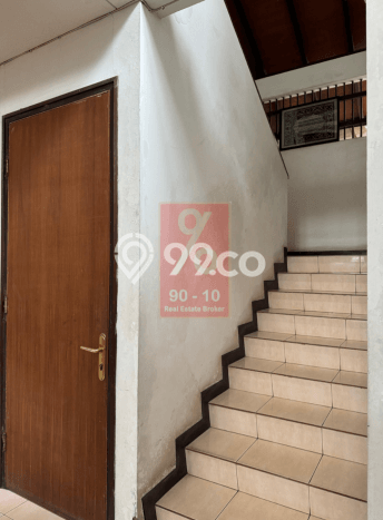 PROMO TERBATAS! Rumah Berkualitas di Semarang Selatan, Semarang, Luas 484m2m² LB 252m2m² PROMO TERBATAS! Rumah Berkualitas di Semarang Selatan, Semarang, Luas 484m2m² LB 252m2m²