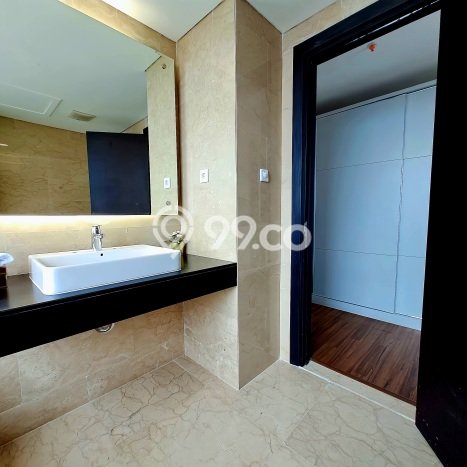 FOR SALE Hunian Apartemen High-Class di Kemayoran dengan 3 Kamar Tidur & Luas 183m2 FOR SALE Hunian Apartemen High-Class di Kemayoran dengan 3 Kamar Tidur & Luas 183m2