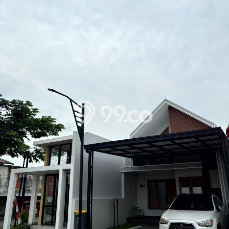 Rumah Strategis Minimalis Lb 45m2 di Jebres, Surakarta Rumah Strategis Minimalis Lb 45m2 di Jebres, Surakarta