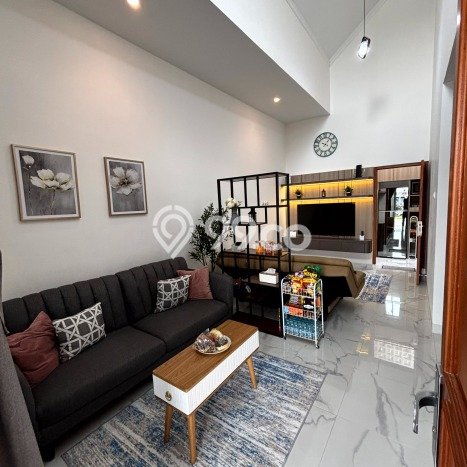 Jual Rumah Strategis Bagus Punya 2 KT di Jebres Surakarta - Jual Rumah Strategis Bagus Punya 2 KT di Jebres Surakarta -
