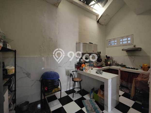 Rumah Minimalis di Surabaya Kota, Surabaya, Luas 250m2m² LB 200m2m² Rumah Minimalis di Surabaya Kota, Surabaya, Luas 250m2m² LB 200m2m²