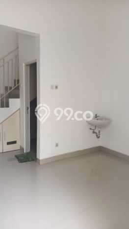Rumah di Surabaya Kota, Surabaya, LT 104m2m² LB 132m2m² Rumah di Surabaya Kota, Surabaya, LT 104m2m² LB 132m2m²