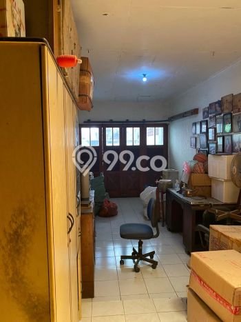 Dijual Cepat Rumah Favorit Siap Huni LB 200m2 di Wiyung, Surabaya Dijual Cepat Rumah Favorit Siap Huni LB 200m2 di Wiyung, Surabaya