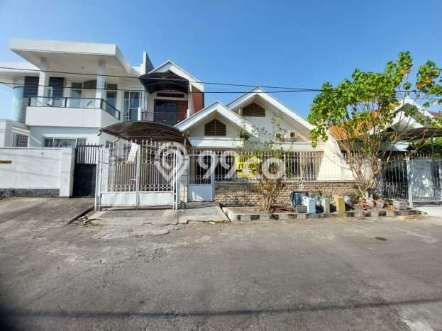 Disewakan segera rumah minimalis lokasi strategis 6 Kamar di Mulyorejo, Surabaya Disewakan segera rumah minimalis lokasi strategis 6 Kamar di Mulyorejo, Surabaya