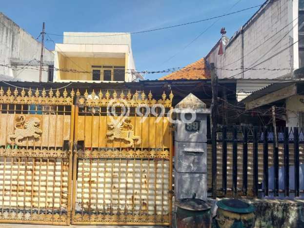 For Sale Rumah Mewah Exclusive di Wonokromo, Surabaya For Sale Rumah Mewah Exclusive di Wonokromo, Surabaya