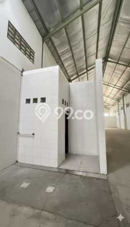 Unit Komersial Dijual di Baki Sukoharjo Luas Tanah 2100m2, Luas Bangunan 2200m2 Unit Komersial Dijual di Baki Sukoharjo Luas Tanah 2100m2, Luas Bangunan 2200m2