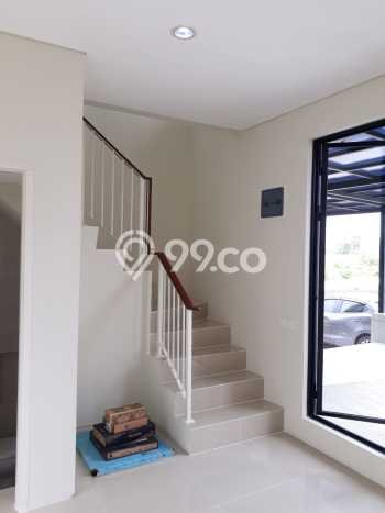 Rumah di Sambikerep, 3 KT, Konsep Modern, Luas 60m2m² Bangunan 120m2m² Rumah di Sambikerep, 3 KT, Konsep Modern, Luas 60m2m² Bangunan 120m2m²