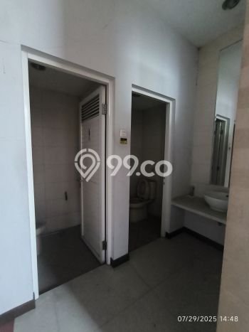 Kantor Kawasan Gayungan, Luas 420m2m², Posisi Mainroad Kantor Kawasan Gayungan, Luas 420m2m², Posisi Mainroad