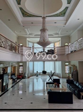 Dijual Rumah Premium dengan Fasilitas Sekitar Komplit di Dukuh Pakis, Surabaya Dijual Rumah Premium dengan Fasilitas Sekitar Komplit di Dukuh Pakis, Surabaya