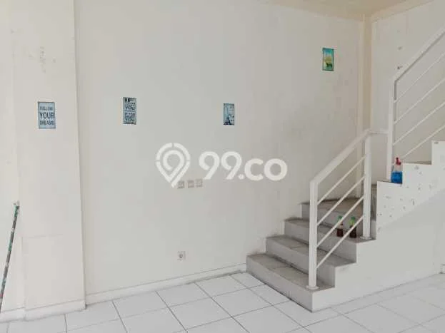 AREA KOMERSIAL! Ruko For Rent di Krian, Luas 70m2m², Area Utama, Ready Usaha AREA KOMERSIAL! Ruko For Rent di Krian, Luas 70m2m², Area Utama, Ready Usaha