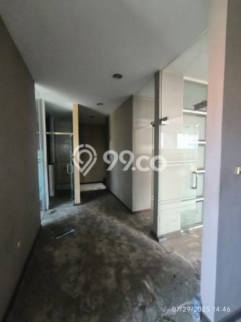 Kantor Kawasan Gayungan, Luas 420m2m², Posisi Mainroad Kantor Kawasan Gayungan, Luas 420m2m², Posisi Mainroad