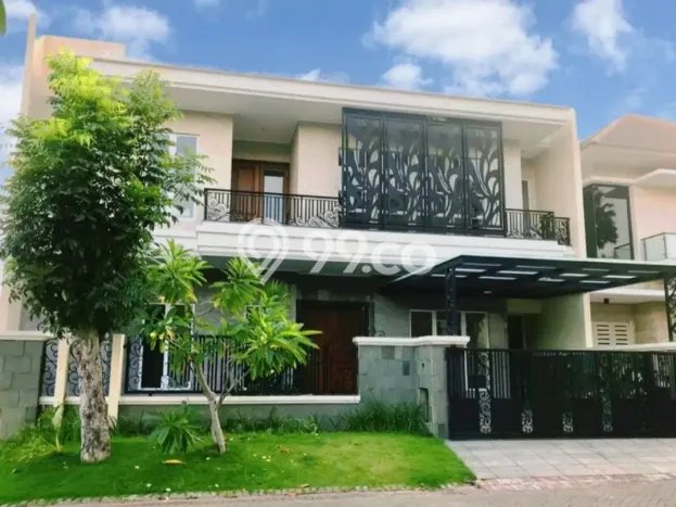 Rumah 4 KT 4 KM di Area Premium Pakuwon, Surabaya Rumah 4 KT 4 KM di Area Premium Pakuwon, Surabaya