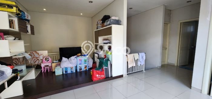Dijual Rumah Premium dengan Fasilitas Sekitar Lengkap di Sambikerep, Surabaya Dijual Rumah Premium dengan Fasilitas Sekitar Lengkap di Sambikerep, Surabaya