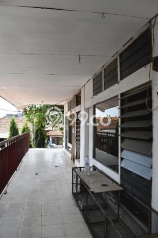 PENAWARAN TERBATAS! Rumah Berkualitas di Sawahan, LT 795m2m² LB 560m2m² PENAWARAN TERBATAS! Rumah Berkualitas di Sawahan, LT 795m2m² LB 560m2m²