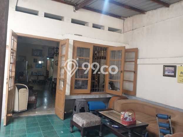 For Sale Rumah Mewah Exclusive di Wonokromo, Surabaya For Sale Rumah Mewah Exclusive di Wonokromo, Surabaya