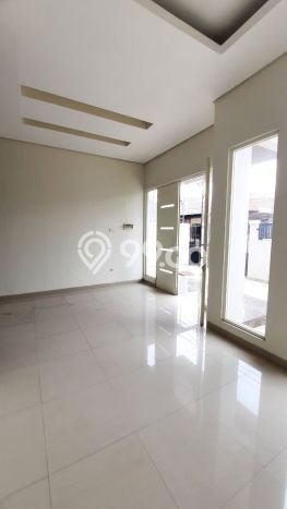 Hunian Mewah Dijual LT 160m2 di Sukolilo, Surabaya Hunian Mewah Dijual LT 160m2 di Sukolilo, Surabaya
