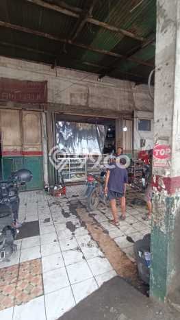 Area Ramai! Komersial Dijual di Ngaliyan untuk Bisnis Luas Bangunan 850m2 Area Ramai! Komersial Dijual di Ngaliyan untuk Bisnis Luas Bangunan 850m2