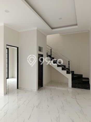 Rumah Strategis Minimalis Lb 130m2 di Wiyung, Surabaya Rumah Strategis Minimalis Lb 130m2 di Wiyung, Surabaya