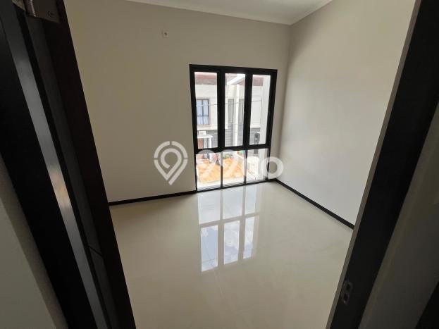 Disewakan! Rumah 2 Kamar Tidur &
2 Kamar Mandi di Karangpilang, Surabaya Disewakan! Rumah 2 Kamar Tidur &
2 Kamar Mandi di Karangpilang, Surabaya