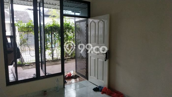 Jual Rumah Favorit Siap Huni LB 126m2 di Lakarsantri, Surabaya Jual Rumah Favorit Siap Huni LB 126m2 di Lakarsantri, Surabaya