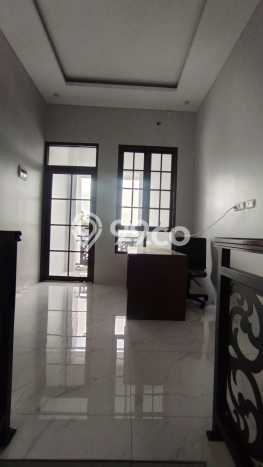 Dijual Cepat Rumah Bagus Siap Huni LB 101m2 di Banyumanik, Semarang Dijual Cepat Rumah Bagus Siap Huni LB 101m2 di Banyumanik, Semarang