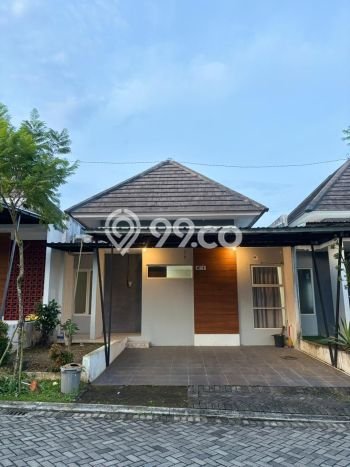 For Sale Rumah 3 Kamar Lokasi Strategis Bagus dan Strategis di Mijen For Sale Rumah 3 Kamar Lokasi Strategis Bagus dan Strategis di Mijen