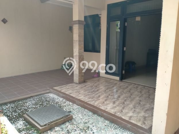 For Sale Rumah 5 Kamar Lokasi Ideal Nyaman dan Strategis di Sidoarjo For Sale Rumah 5 Kamar Lokasi Ideal Nyaman dan Strategis di Sidoarjo