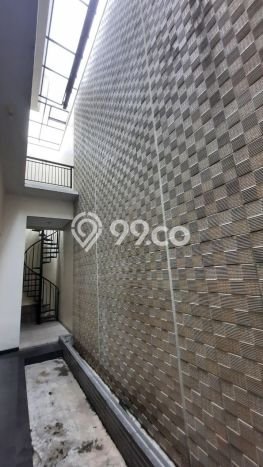 Hunian Mewah Dijual LT 160m2 di Sukolilo, Surabaya Hunian Mewah Dijual LT 160m2 di Sukolilo, Surabaya