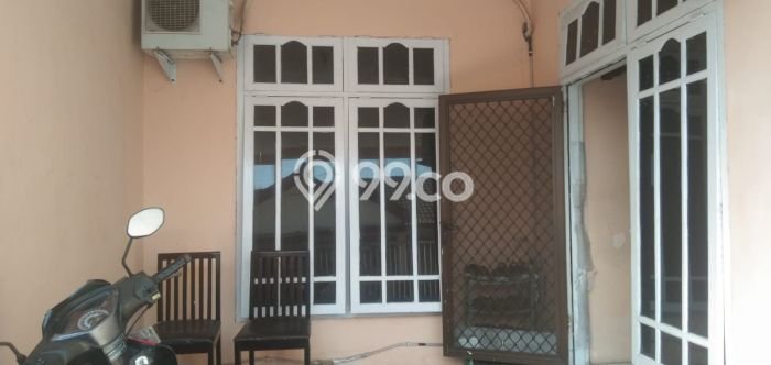 Rumah Modern Cantik 4 Kamar Siap Huni di Sidoarjo Rumah Modern Cantik 4 Kamar Siap Huni di Sidoarjo