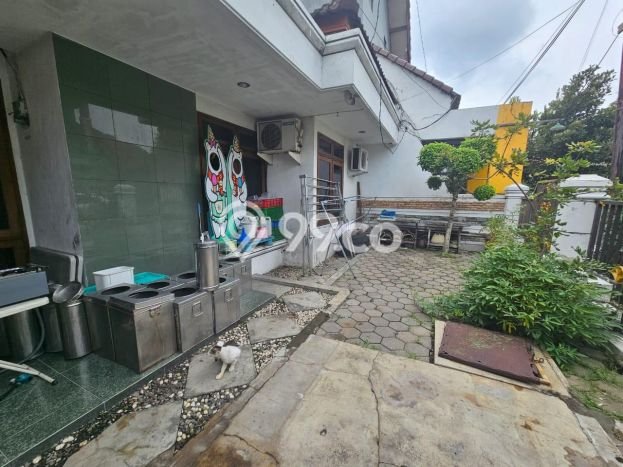 Rumah Modern Cantik 6 Kamar Siap Huni di Sidoarjo Rumah Modern Cantik 6 Kamar Siap Huni di Sidoarjo