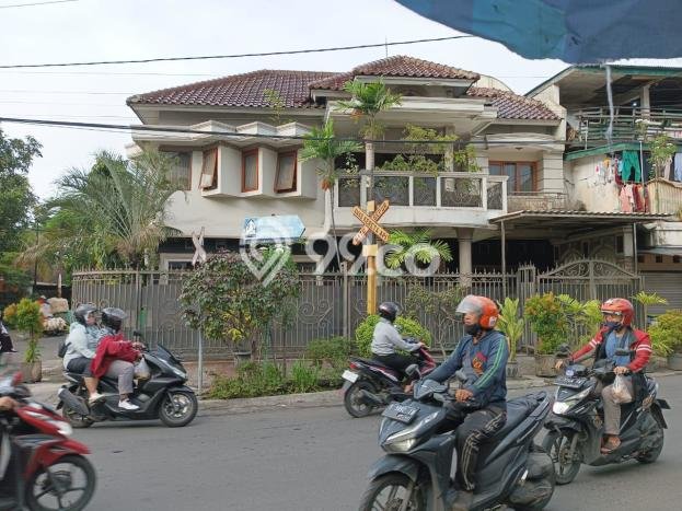 Sewa cepat hunian minimalis lokasi strategis 4 Kamar di Wonokromo, Surabaya Sewa cepat hunian minimalis lokasi strategis 4 Kamar di Wonokromo, Surabaya