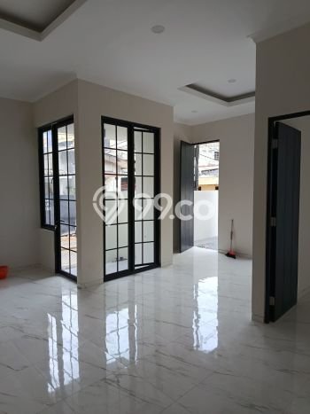 Rumah Strategis Minimalis Lb 130m2 di Wiyung, Surabaya Rumah Strategis Minimalis Lb 130m2 di Wiyung, Surabaya