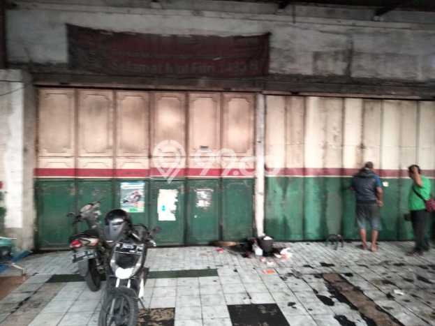 Area Ramai! Komersial Dijual di Ngaliyan untuk Bisnis Luas Bangunan 850m2 Area Ramai! Komersial Dijual di Ngaliyan untuk Bisnis Luas Bangunan 850m2