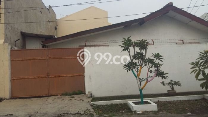 Jual Rumah Strategis Bagus Punya 4 KT di Tenggilis Mejoyo Surabaya SHM Jual Rumah Strategis Bagus Punya 4 KT di Tenggilis Mejoyo Surabaya SHM